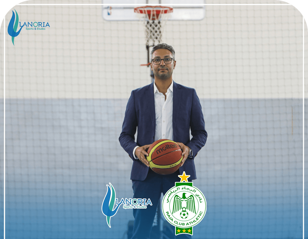 Team building basketball - Homme tenant un ballon